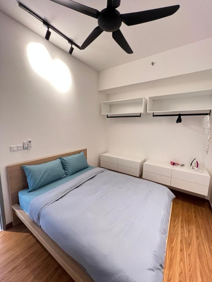 Apartment Beacon Executive #cozyfamilystay #rooftoppool #16 #10paxs George Town
